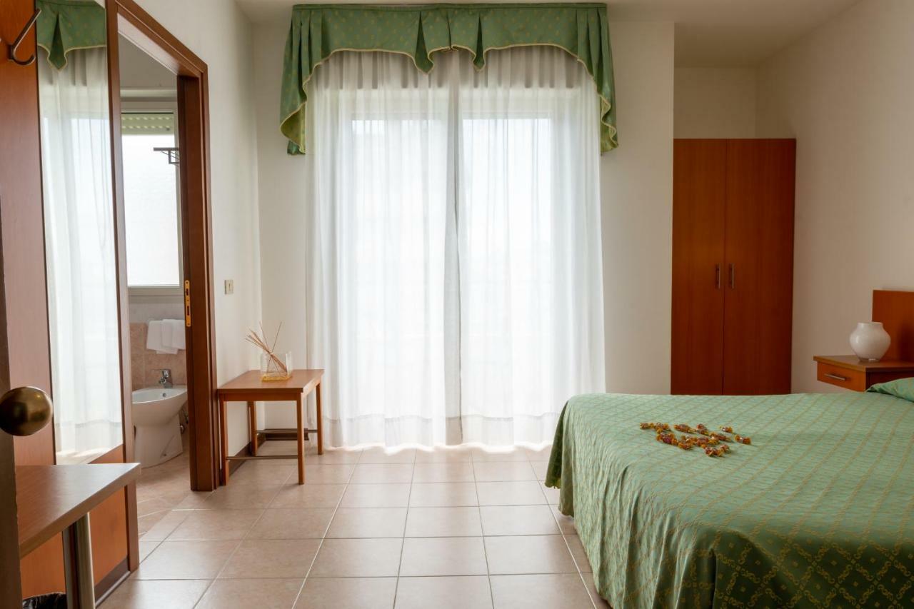 Hotel Nettuno Caorle Ngoại thất bức ảnh