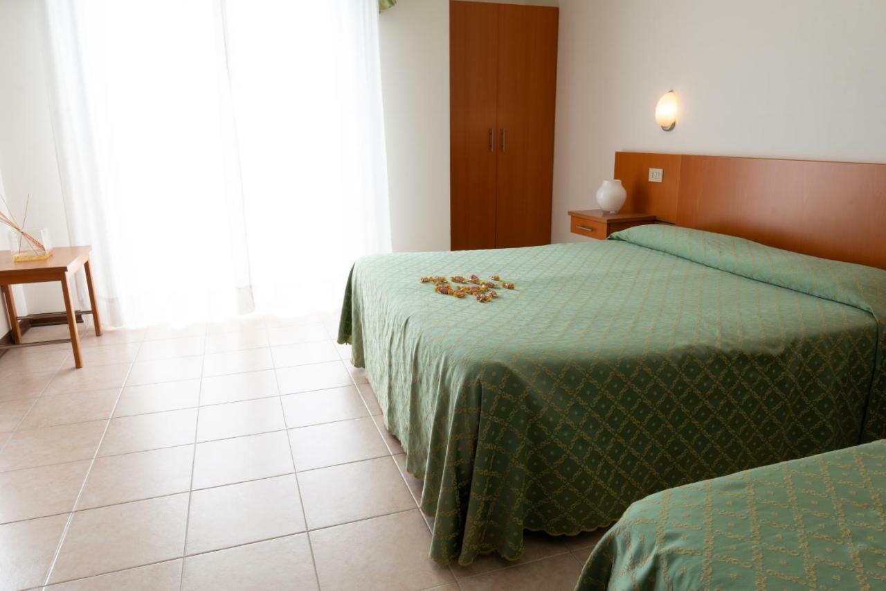 Hotel Nettuno Caorle Ngoại thất bức ảnh